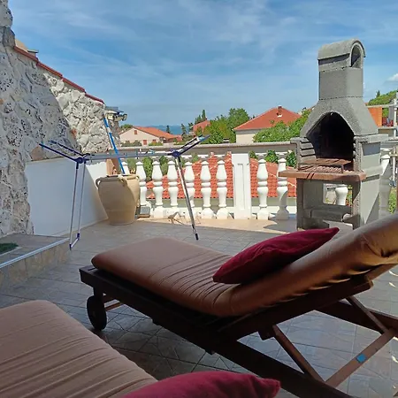 Apartment Moreta *