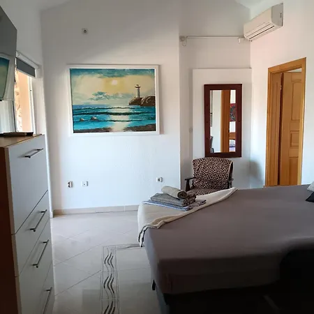 Apartment Moreta *