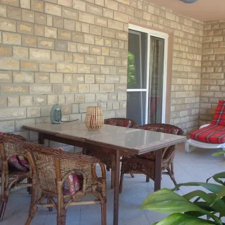 Apartment Moreta *
