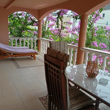 Apartmán Moreta Biograd Na Moru